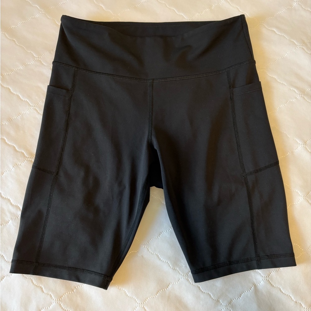ZYIA Women's Sleek Black Bike Shorts